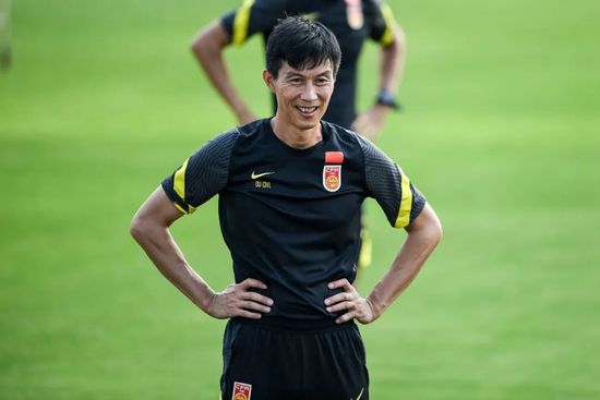 记者：阿拉巴今天接受手术，门迪伤势不重预计缺席10天据TheAthletic记者GuillermoRai报道，阿拉巴将在奥地利接受手术。